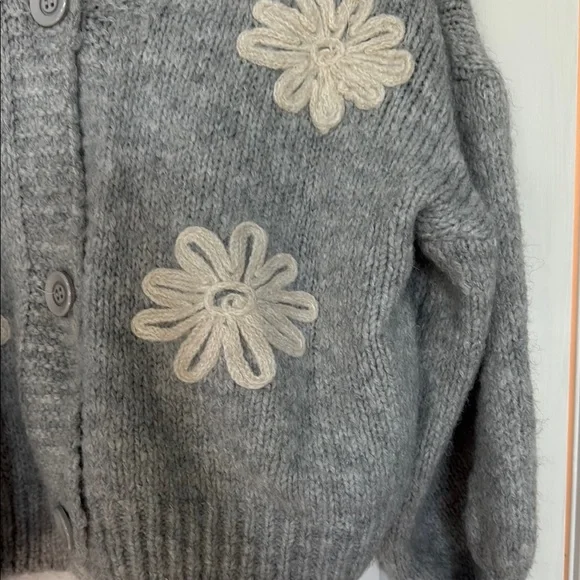 Unique Gray Floral Knit Women's Sweater - Picture 2 of 4